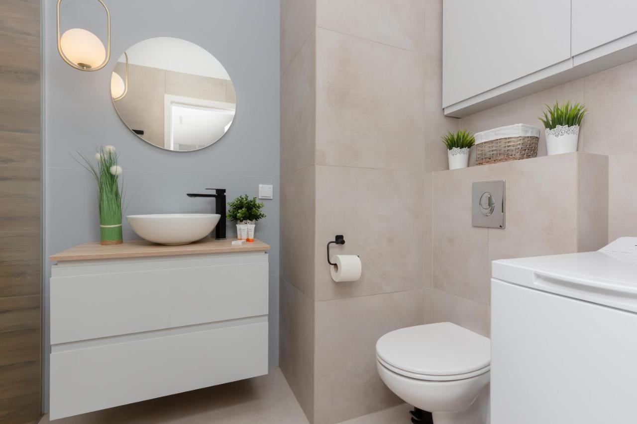 Modern Apartment With Balcony Warsaw Mokotow Aignera By Noclegi Renters 외부 사진